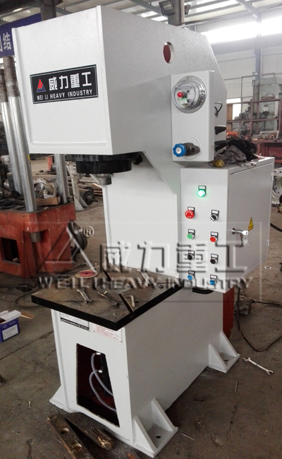 10t單臂液壓機(jī)