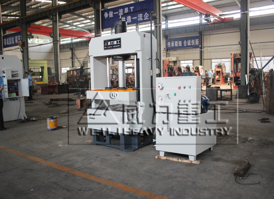 100噸龍門油壓機