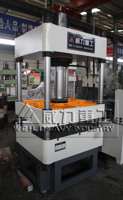 100噸液壓機(jī)主機(jī)外觀