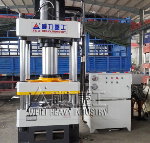 200噸珍珠巖保溫板液壓機(jī)主機(jī)外觀