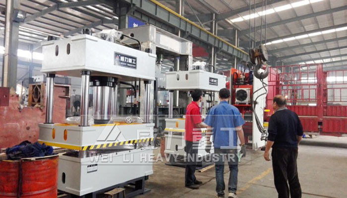 200噸電動車外殼成型液壓機