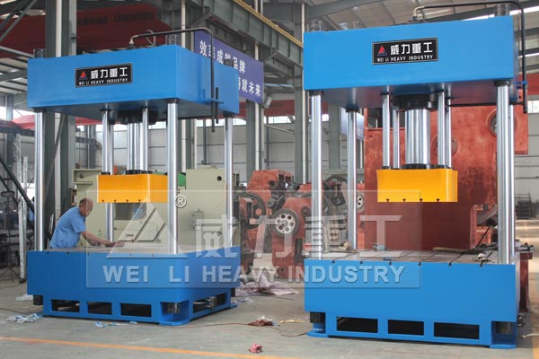 200噸二梁四柱液壓機(jī)專機(jī)