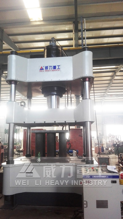 400噸高中配置液壓機