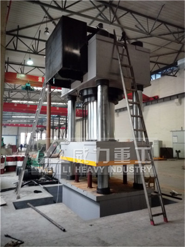 1200噸液壓機現場安裝圖