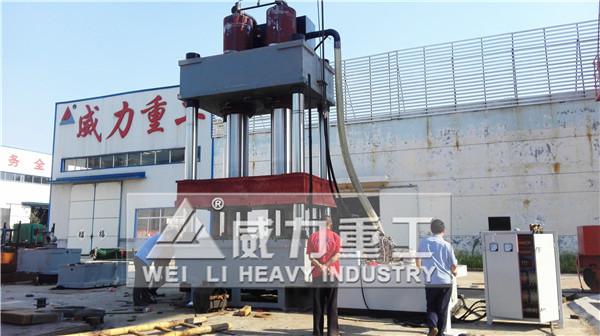 1200噸雙缸四柱液壓機