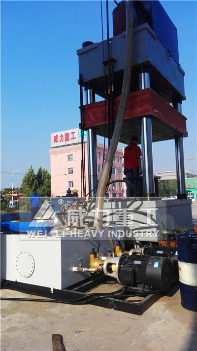 1200噸液壓機外觀圖