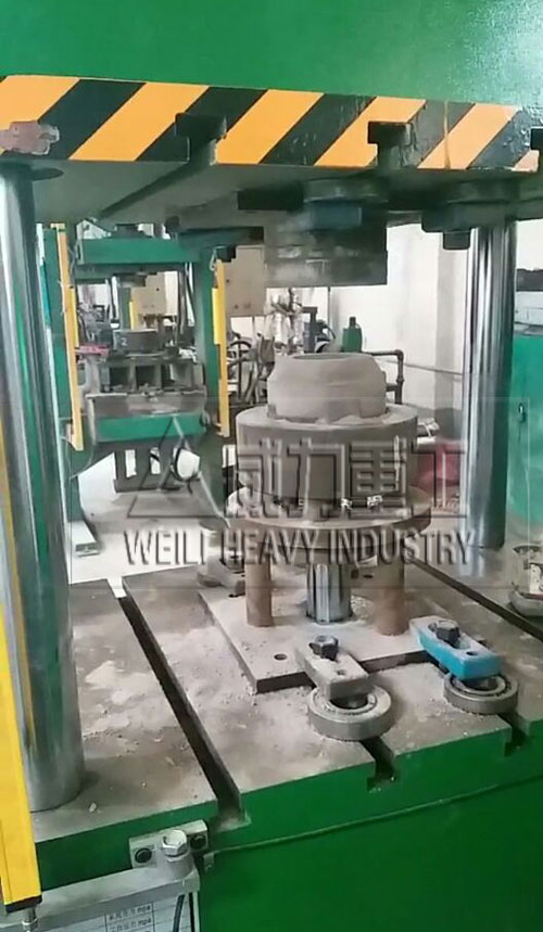 陶瓷制品壓制成型