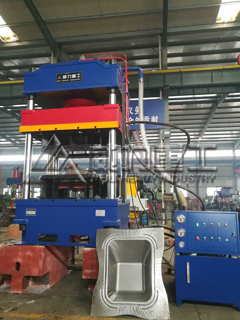 灰斗車斗拉伸液壓機