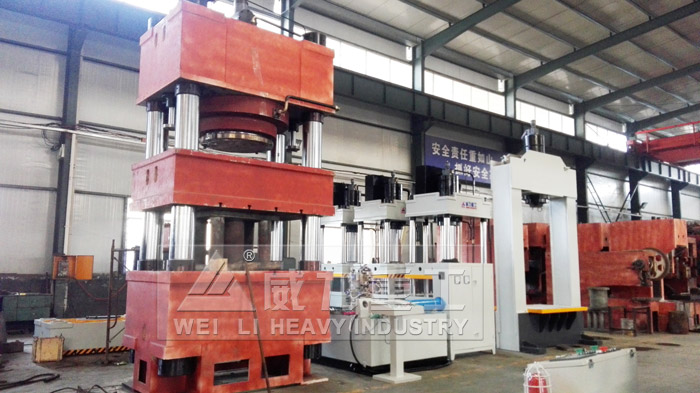 1300噸四柱液壓機