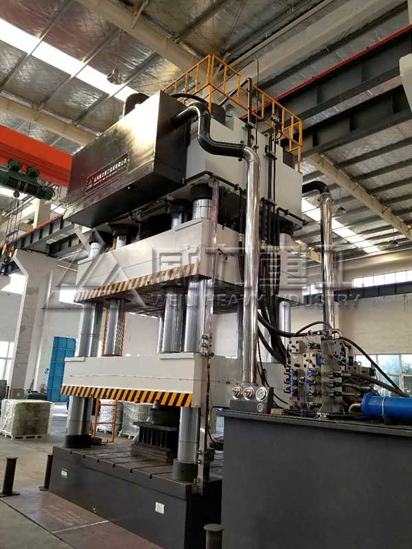 3000噸四柱液壓機圖片