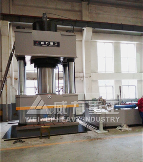 1000噸坩堝成型液壓機(jī)