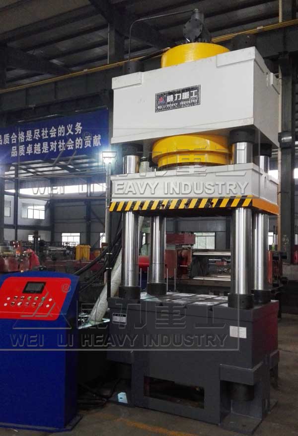 800噸四柱液壓機圖片