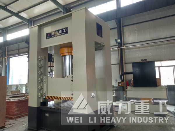 800噸框架式壓力機(jī)