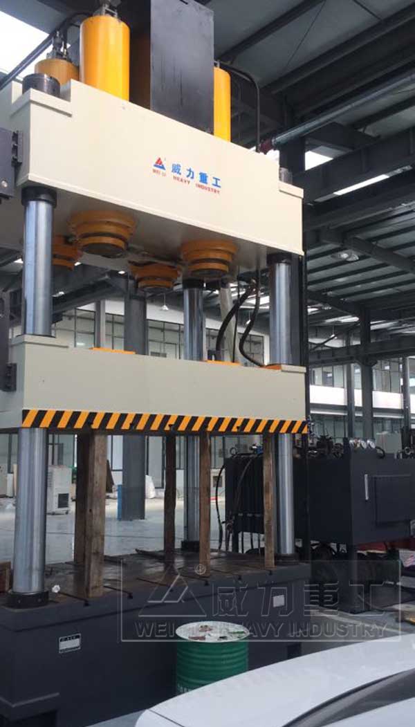 1000噸四柱拉伸壓力機