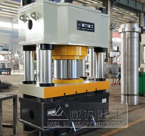 800噸三梁四柱油壓機(jī)