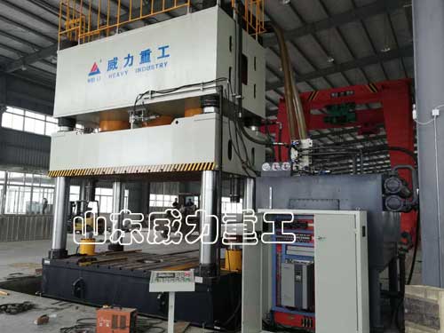 2000噸四柱拉伸液壓機