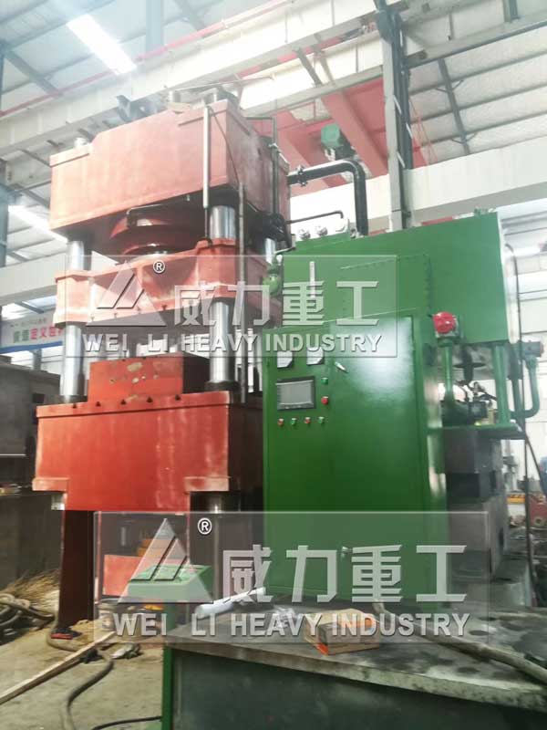 1600噸復(fù)合絕緣子成型液壓機(jī)