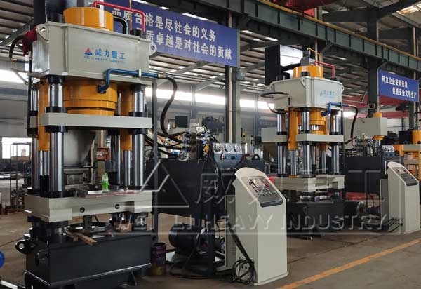 牛羊舔磚成型壓力機(jī)