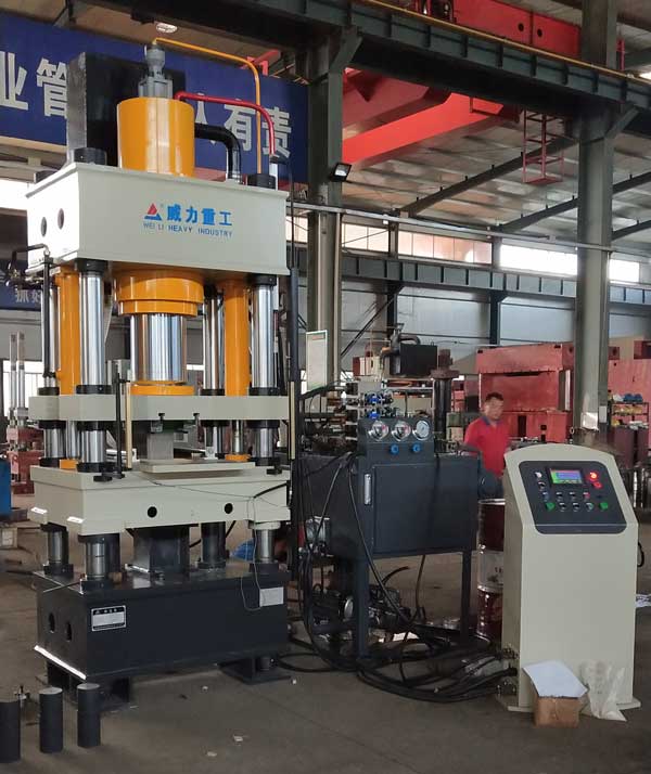 200噸四梁四柱液壓機