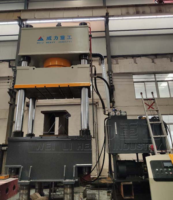 1000噸碳纖維模壓成型機