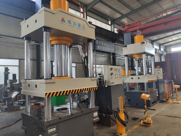 復合漏糞板專用四柱液壓機