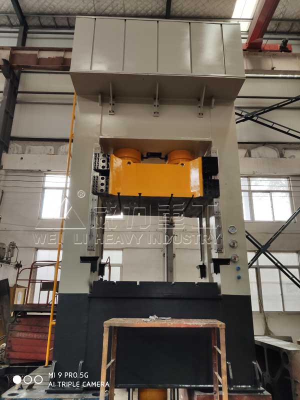 400噸框架式薄板拉伸液壓機