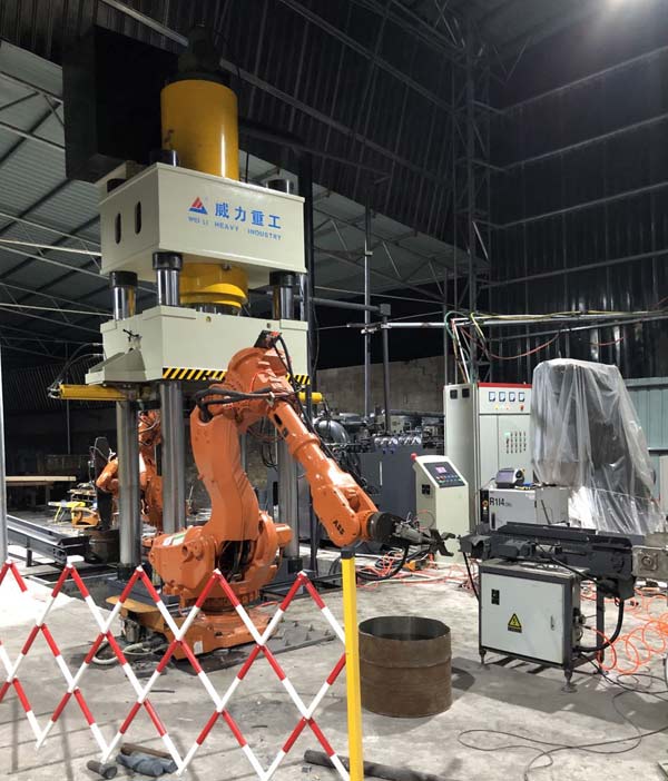 自動化熱鍛液壓機