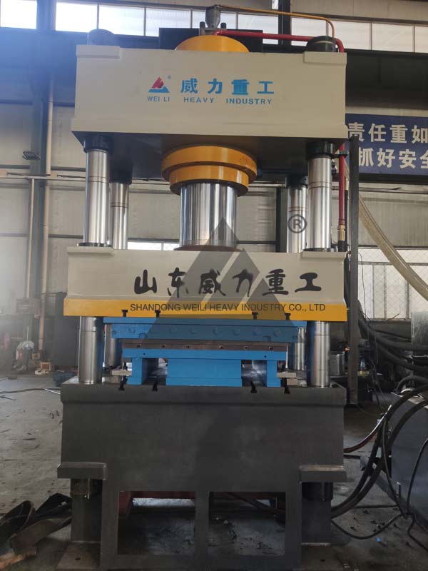 400噸不銹鋼水箱模壓板液壓機