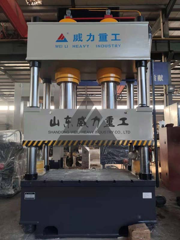 500噸汽車門板落料用四柱液壓機