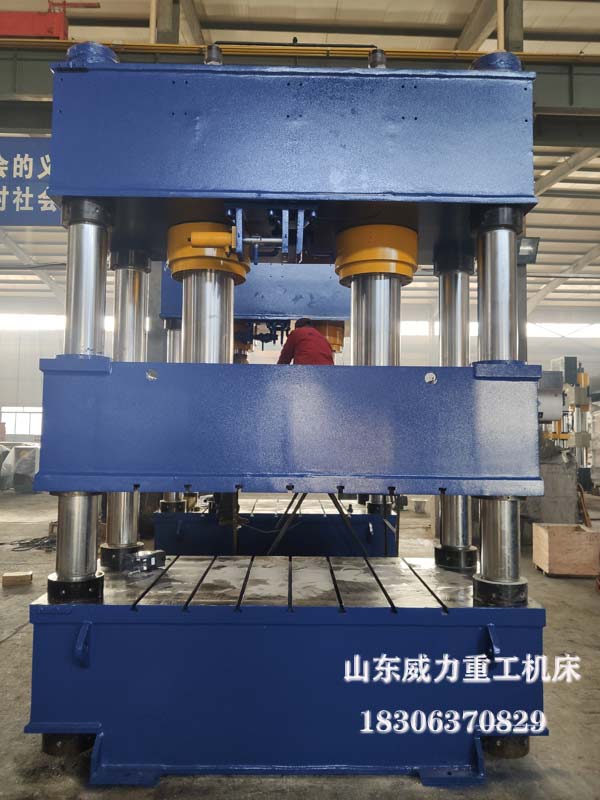 400噸四柱液壓機圖片