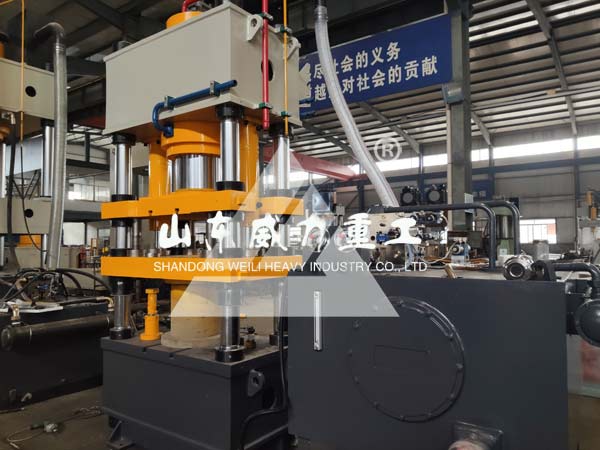 全自動粉末成型液壓機實物圖