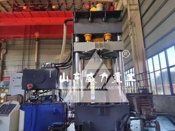 500噸封頭拉伸液壓機圖片