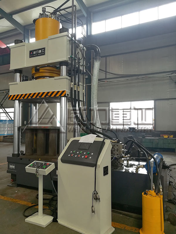 630噸鑿巖釬頭熱鍛機