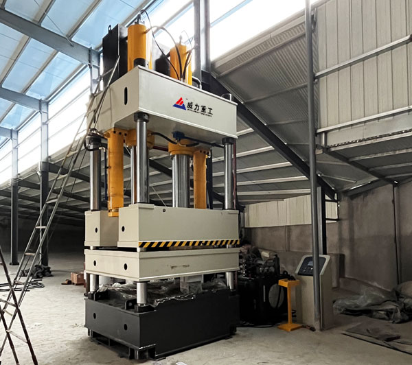 800噸保溫防火蛭石板模壓